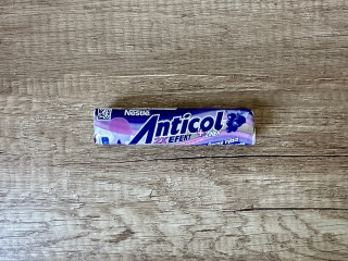 Nestlé Anticol Černý rybíz 50g