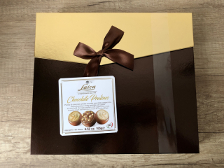 Bonboniéra Laica - Luxusní kabelka s pralinkami mix motivů 185g